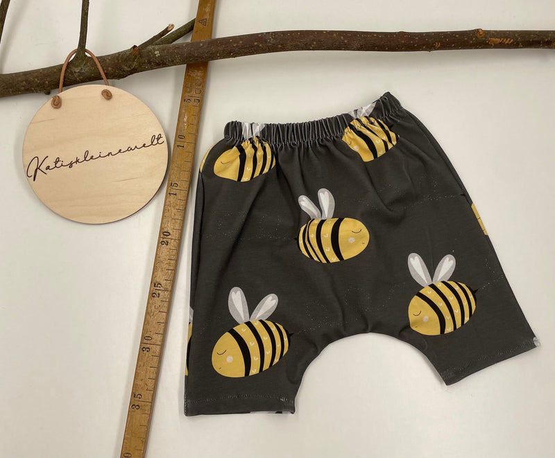 Kurzer Jogger 9-12 Monate