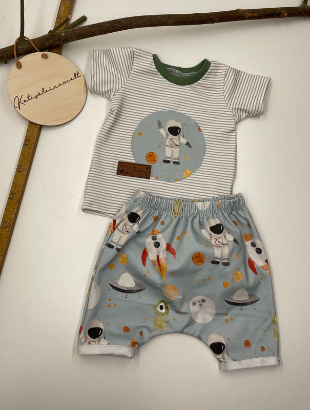 Kurzarm Set Jogger 9-12 Monate und Tshirt Gr. 74